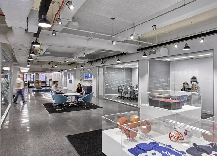 唯美工业风 美国零售商Foot Locker纽约总部设计欣赏