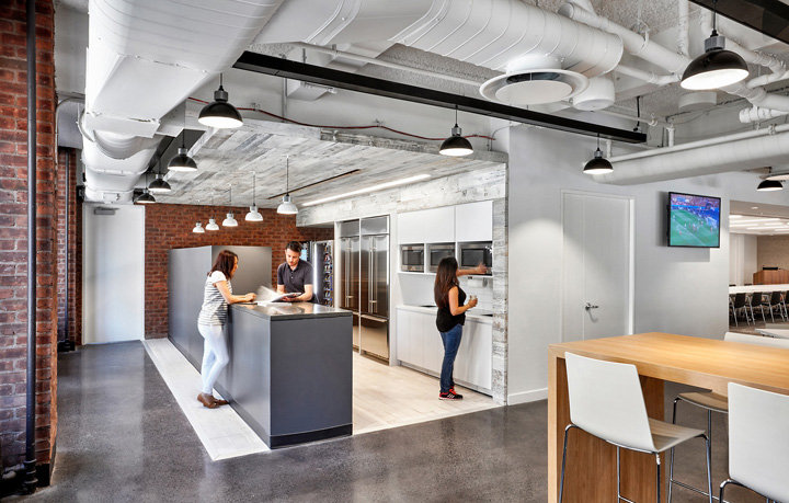 唯美工业风 美国零售商Foot Locker纽约总部设计欣赏