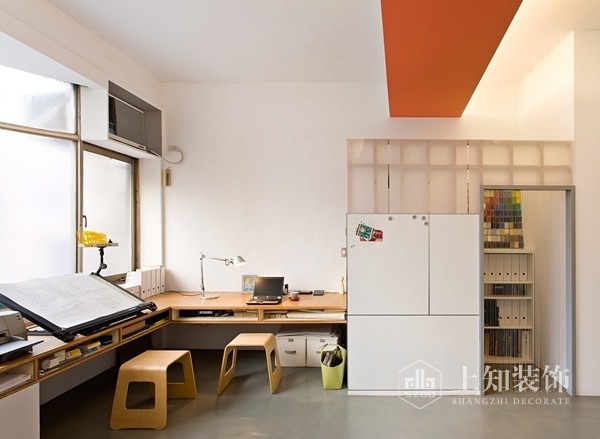 提高工作效率!明亮活泼的办公室设计-2.jpg 提高工作效率!明亮活泼的办公室设计-2.jpg